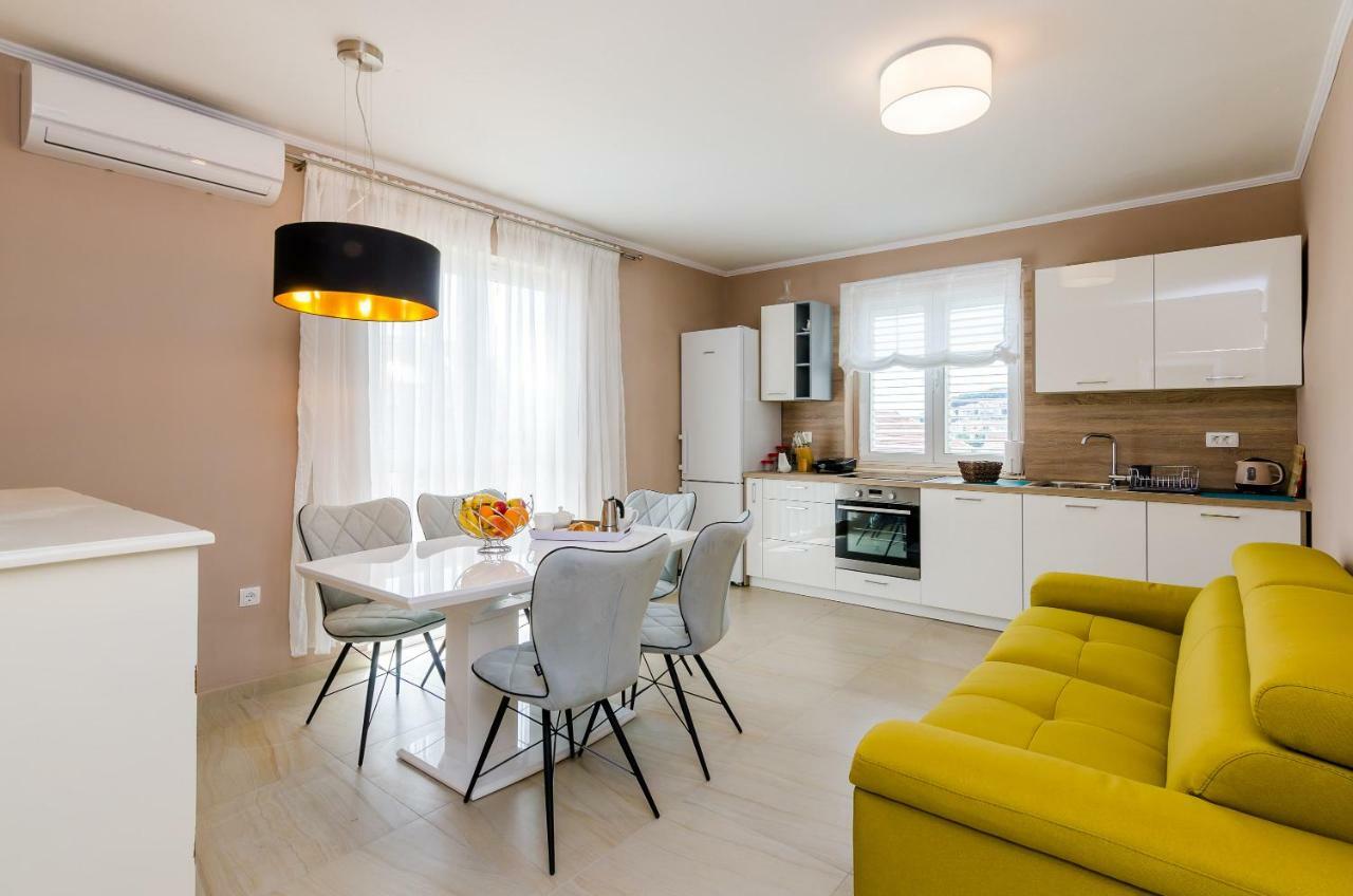 Jelena Apartment *
